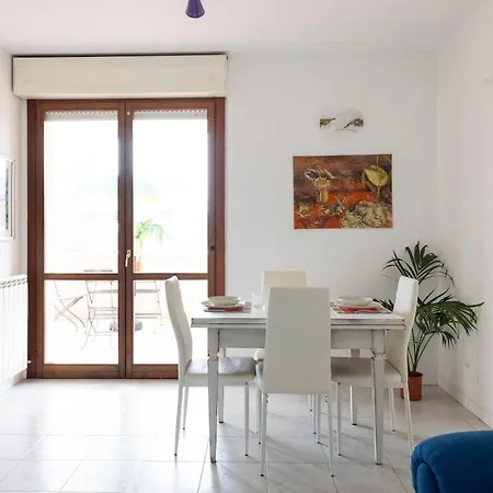 Gelso Balcony - 2 Bedrooms شقة