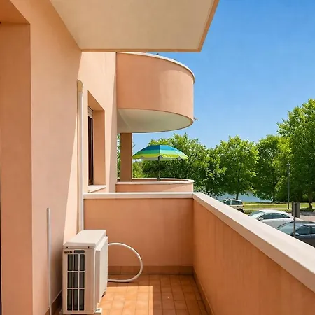 Gelso Balcony - 2 Bedrooms شقة *