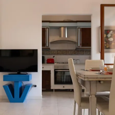 Gelso Balcony - 2 Bedrooms شقة بيلاريا-إيجيا مارينا